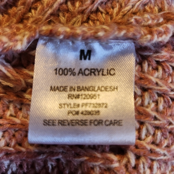 Peachy-Pink cold shoulder sweater size Medium - Picture 4 of 6